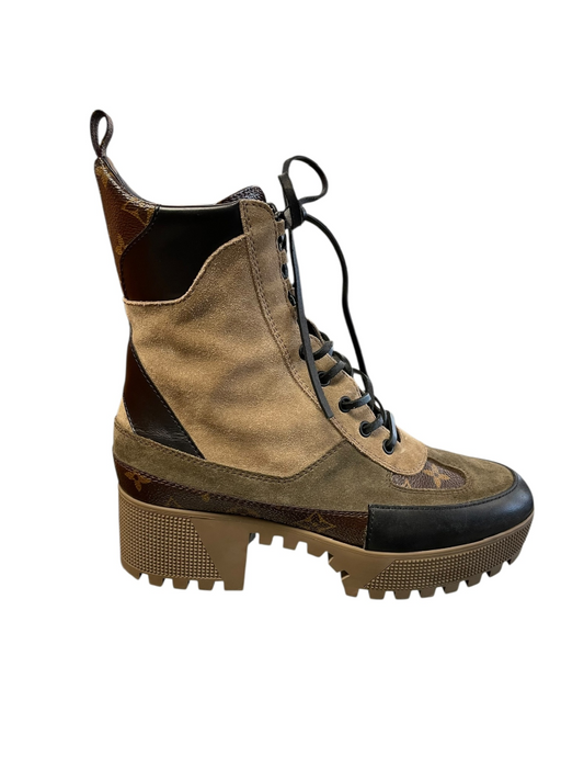 Women's Louis Vuitton LV Size 39