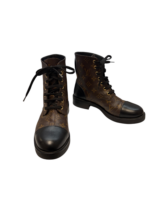LV Combat boots Size 39 Louis Vuitton