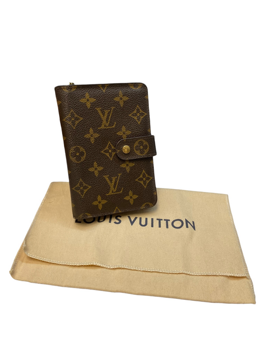 LV  Size Small Louis Vuitton