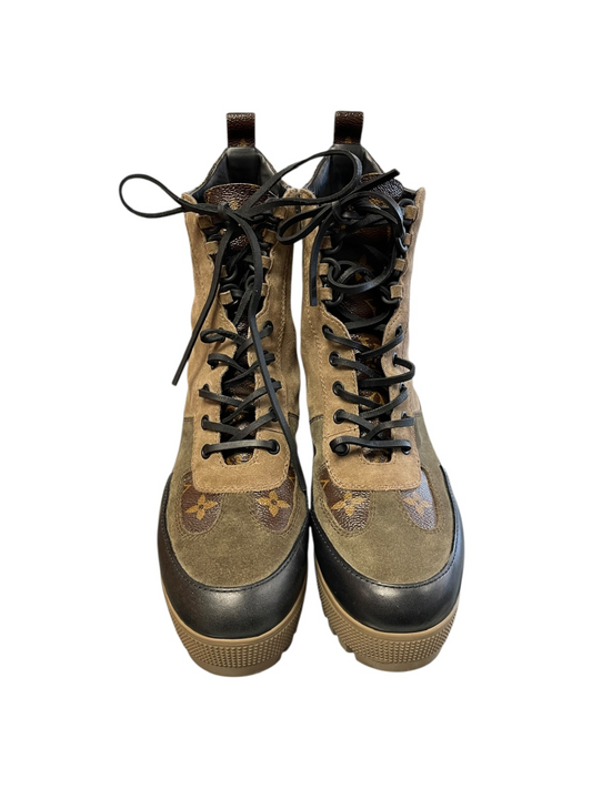 Women's Louis Vuitton LV Size 39