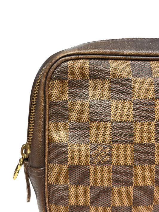 LV Trousse de toilette Size Medium Louis Vuitton