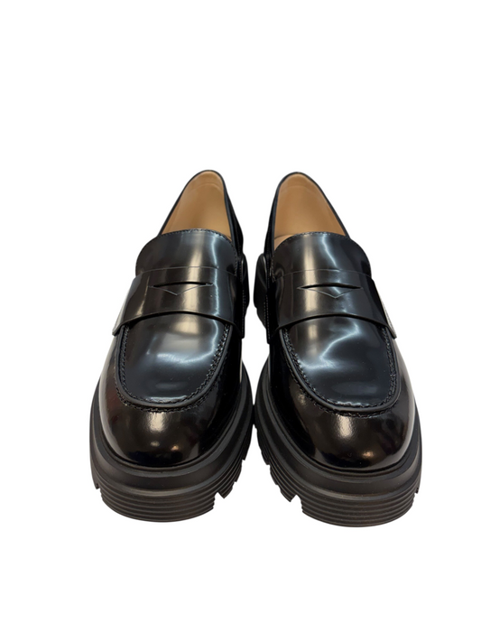 Stuart Weitzman Size 8.5 Designer Shoes