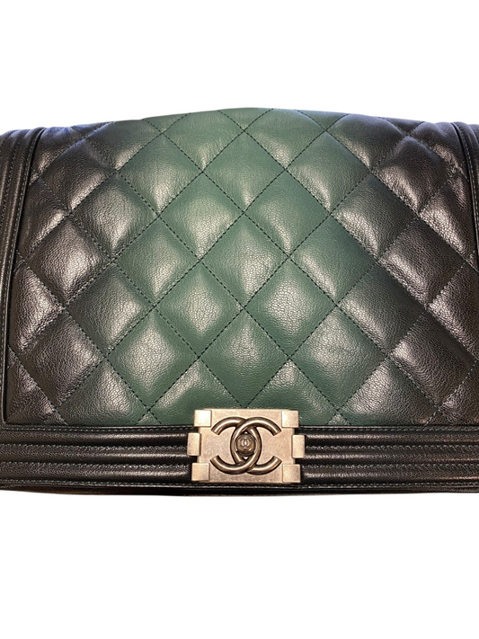 Chanel  Size X Large Designer Purses