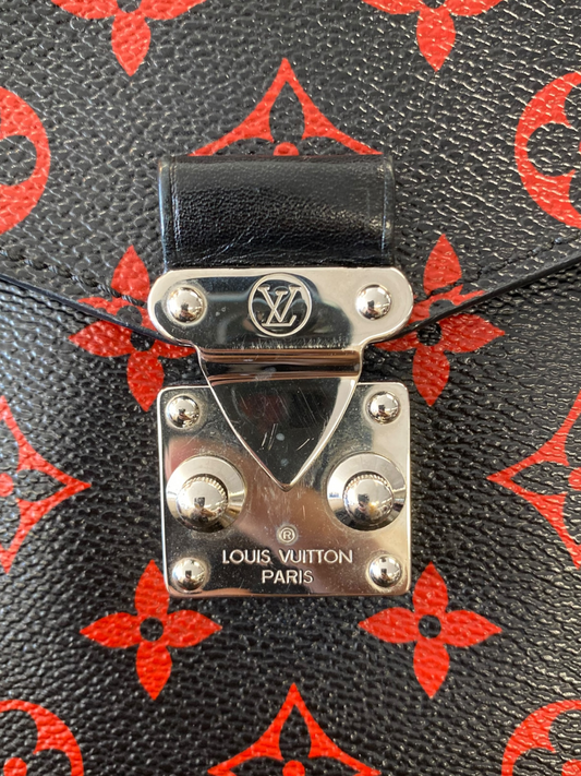 LV Metis  Size Medium Louis Vuitton
