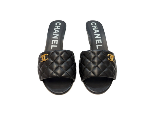 Chanel  Size 40 Designer Shoes