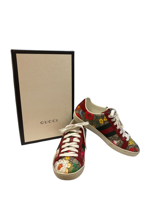 Gucci  Size 35.5 Designer Shoes