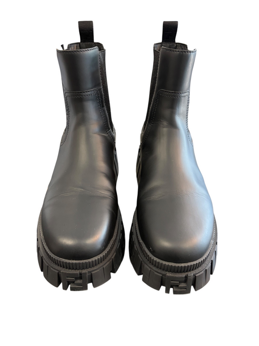 Fendi Size 40 Designer Shoes